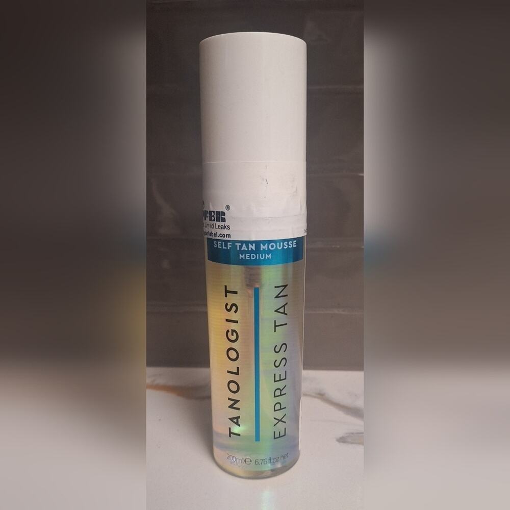 New No Box: Tanologist Self Tan Mousse - Medium Tan